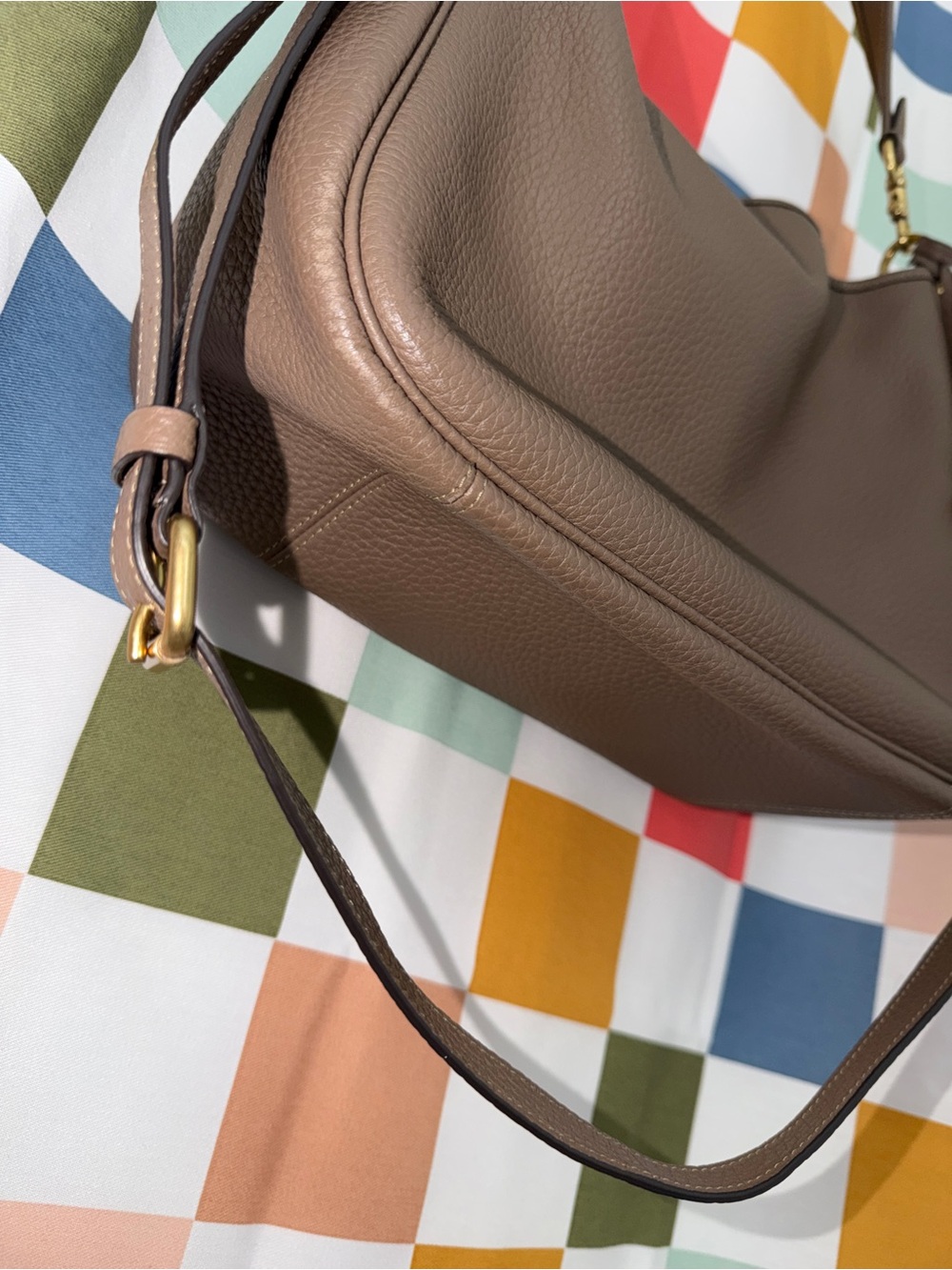 Cary Medium Soft Pebble Leather Shoulder Bag - Picture 3 of 14